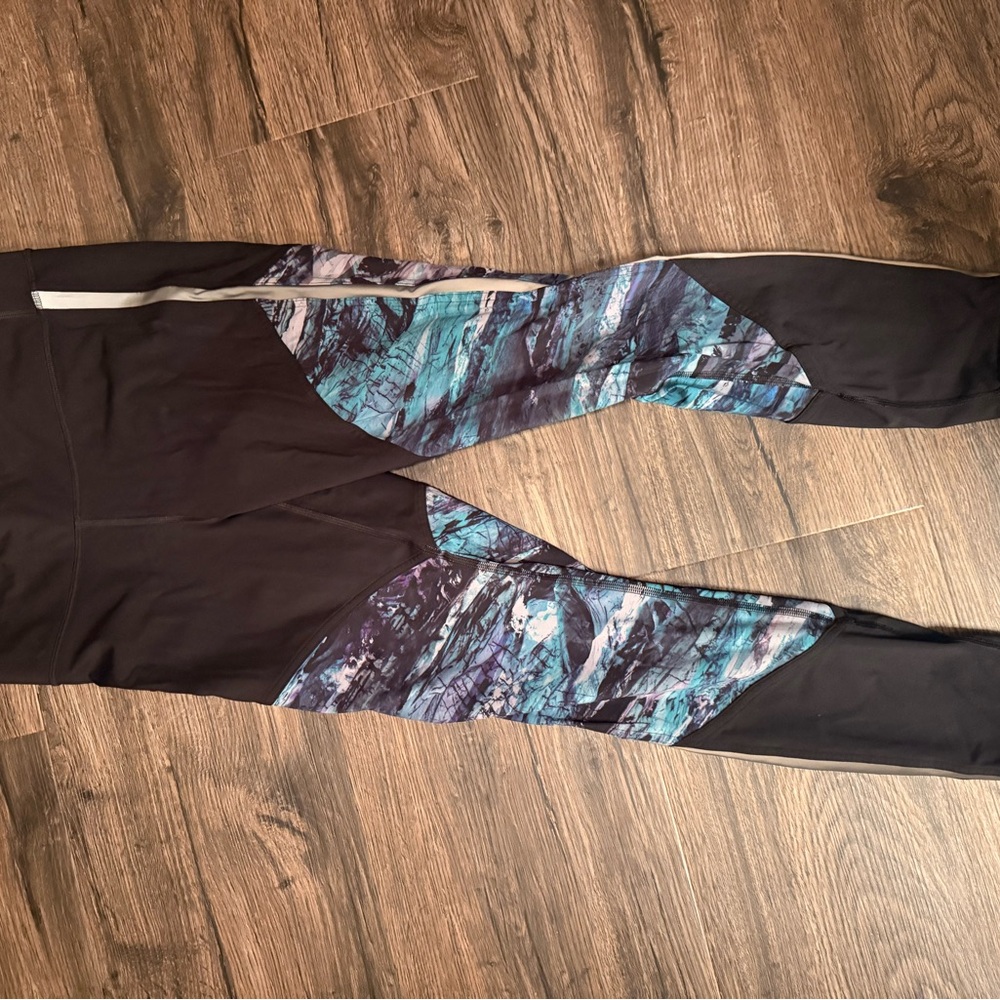 lululemon athletica Black and Blue Patterned Leggings